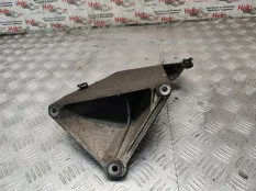 Кронштейн двигателя опорный Land Rover Range Rover 2004 67544092211 L322 M57D30