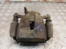 Суппорт Toyota RAV4 2009 4773042090 ACA30 3ZRFAE, передний правый