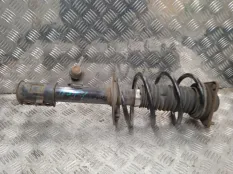 Стойка подвески Hyundai ix35 2012 546613U010 LM D4FD, передняя правая