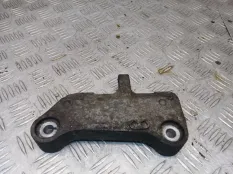 Кронштейн кондиционера Honda CR-V 2004 38930PNC000 RD8 K20A4