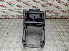 Консоль между сидений Toyota RAV4 2004 5881142020B1 ACA20 1CDFTV