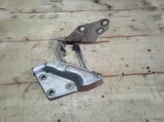 Петля капота Volkswagen TOUAREG 2006 7L6823301 7L BAC, передняя левая