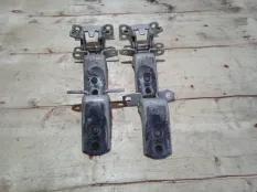 Петля двери Suzuki Grand Vitara 6931065J00 TD44 F9QB