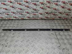 Молдинг на дверь Nissan Qashqai 2009 80820JD00A J10 K9K, передний правый