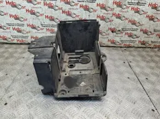Площадка под АКБ Ford Focus 2011 3M5110723 CB4 HXDA; HXDB; SIDA