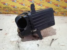 Корпус воздушного фильтра Suzuki Grand Vitara 1370067J00 TD44 F9QB