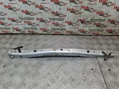 Рамка радиатора (часть) Suzuki Grand Vitara 5822065J00 TD44 F9QB, передняя