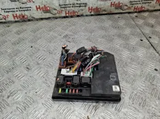 Блок предохранителей Nissan Navara 2011 284B7EB33C D40 YD25DDTI