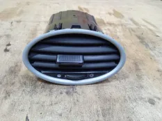 Дефлектор Ford Focus 2011 1677036 CB4 HXDA; HXDB; SIDA