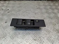 Кнопки стеклоподъемника Nissan Navara 2011 254015X01C D40 YD25DDTI, передние правые