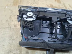 Дефлектор AUDI Q7 2007 4L0820951 4LB BUG