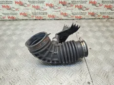 Патрубок воздушный Nissan Navara 2009 16578EC00B D40 YD25DDTI