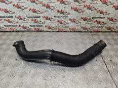 Патрубок интеркулера Suzuki Grand Vitara 1366567J10 TD44 F9QB