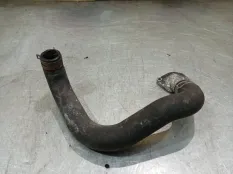 Патрубок системы охлаждения Toyota Avensis 2006 165720D110 ADT251 1ZZFE