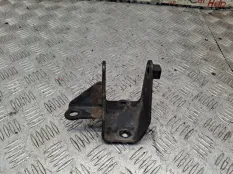Кронштейн Toyota RAV4 2004 1232127050 ACA20 1CDFTV