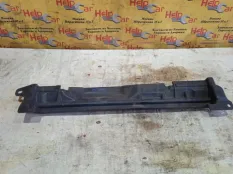 Накладка декоративная Nissan Juke 2011 628201KE0A YF15 HR16DE