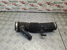 Патрубок воздушный Nissan Qashqai 2011 16576BB00A J10 HR16DE