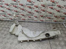 Бачок омывателя Ford Focus 2010 1497707 CB4 SHDC; HWDA; HWDB; SHDA; SHDB