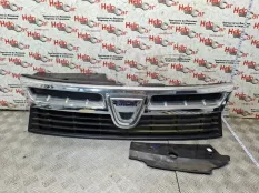 Решетка радиатора Renault Duster 2014 623100260R K4M