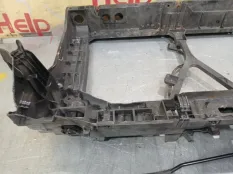 Рамка радиатора Mazda Mazda3 2011 BHB653110A BL Z6