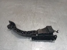 Педаль газа Ford Focus 2010 4M519F836BK CB4 SHDC; HWDA; HWDB; SHDA; SHDB