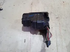 Блок предохранителей Toyota Avensis 2003 8266205070 ADT251 1ZZFE