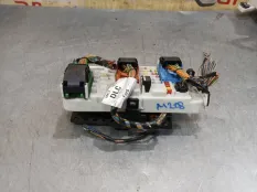 Блок предохранителей Ford Focus 2010 7M5T14A073CF CB4 SHDC; HWDA; HWDB; SHDA; SHDB