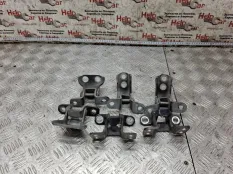Петля двери Toyota RAV4 2006 6871012150 ACA30 1AZFE