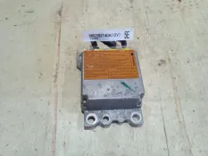 Блок управления аирбаг Nissan Qashqai 2010 98820BT40A J10 HR16DE