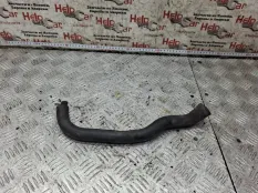 Патрубок системы охлаждения Toyota RAV4 2002 1226222040 ZCA25 1ZZFE