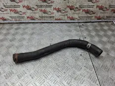 Патрубок системы охлаждения Toyota Avensis 2003 165710D130 ADT251 1ZZFE