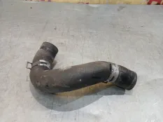 Патрубок системы охлаждения Toyota RAV4 2003 1657228030 ACA20 1AZFE