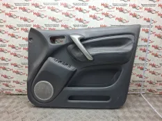 Обшивка двери Toyota RAV4 2003 6761042610B0 ACA20 1AZFE, передняя правая