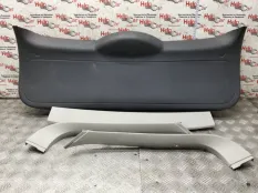 Обшивка багажника Ford Focus 2010 1701355 CB4 SHDC; HWDA; HWDB; SHDA; SHDB, задняя