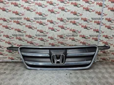 Решетка радиатора Honda CR-V 2006 71121SCAA01 RD8 K20A4