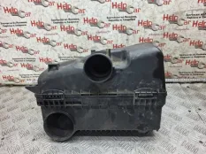 Корпус воздушного фильтра Mitsubishi Pajero 2006 MR404841 V98W 4M41