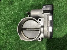 Дросельная заслонка Volkswagen Passat 2005 07D133062 3B5 BDN