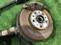Ступица Volkswagen Touran 2005 1K0615311F 1T1 BVY, передняя правая