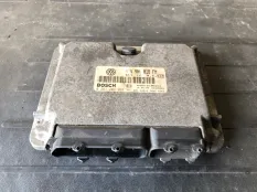 Блок управления Двигателем Volkswagen GOLF IV 2004 06A906018FM