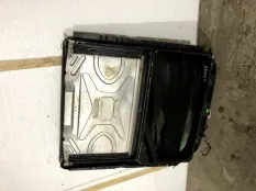 Люк в сборе Land Rover Range Rover 2003 67616910154 L322 M57D30