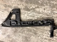 Крепление бампера Volkswagen Passat 2008 3C9807394 3C5 BKP