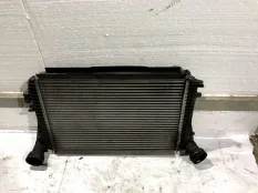 Интеркулер Volkswagen Passat 2008 3C0145805P 3C5 BKP