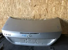 Крышка багажника Mercedes-Benz E240 2006 A2117500075 W211 M112913