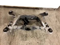 Балка подвески Mercedes-Benz E240 2006 A2113507108 W211 M112913, задняя