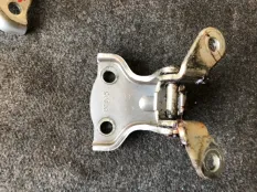 Петля двери Opel Antara 2008 4804459 Z20DMH, задняя правая