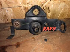 Крепление радиатора Toyota RAV4 2008 1653426040 ACA30 2ADFTV, правое