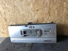 Дверь багажника Isuzu Wizard UES73, задняя