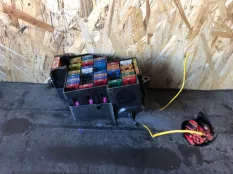 Блок предохранителей Volkswagen TOUAREG 2006 7L0941828B 7L BAC