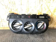 Блок управления климат-контролем Toyota RAV4 2005 5590042200 ACA20 1CDFTV