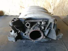 Коллектор впускной Audi a6 078133151AM 4B/C5 AGA